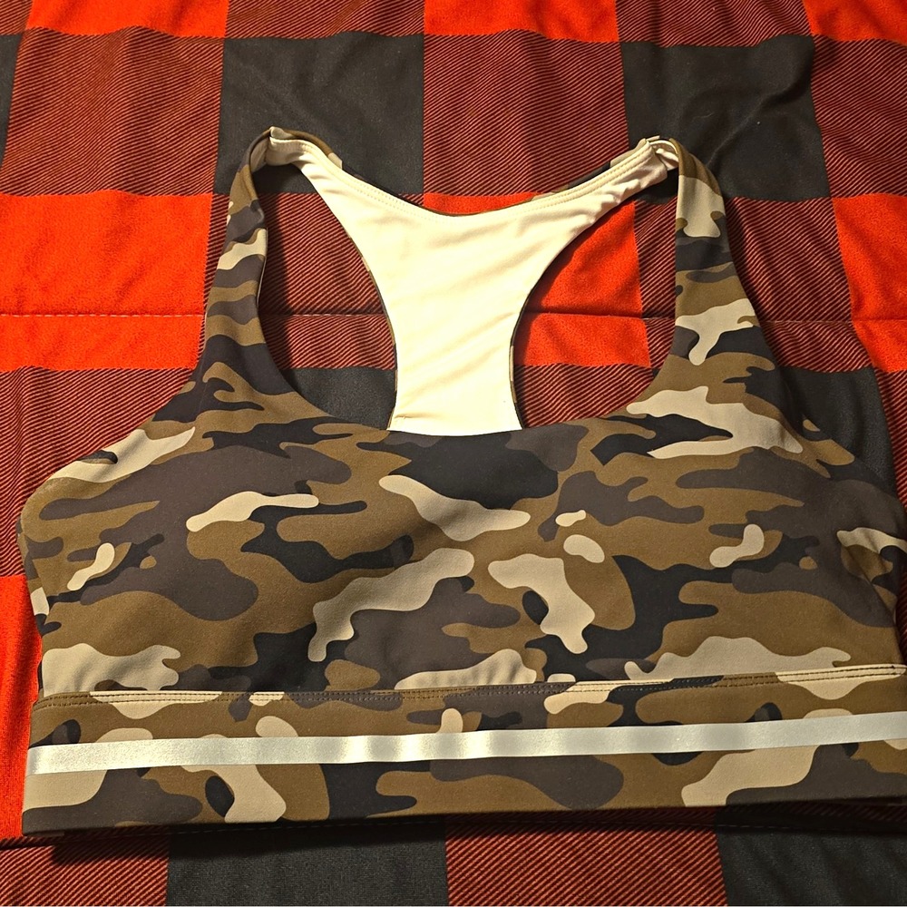 ZYIA Active Women's Camo Racerback Wireless Pullover Med Support‎ Stretch M